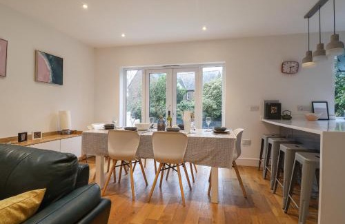 Bridport House | 3 Grange Villas