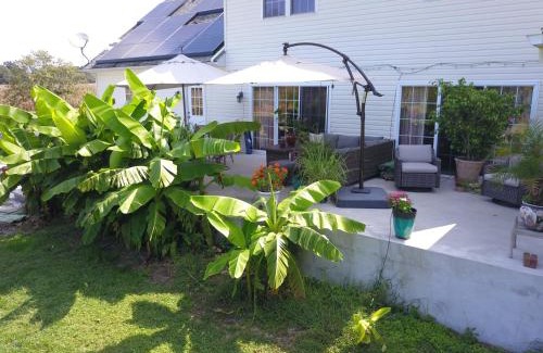 Milford Bed & Breakfast | 3 guest rooms 2 shared baths