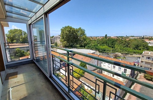 Rochefort Apartment | 3 guest rooms for 6 people on the sixth floor, panoramic view of Rochefort