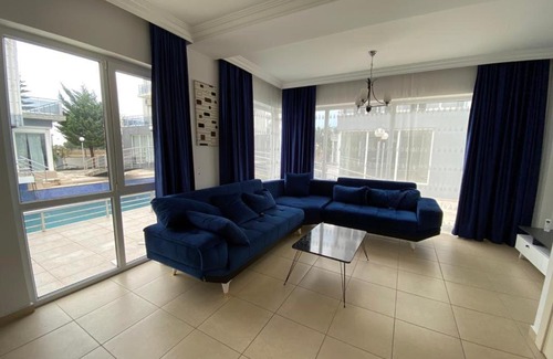 Belek Villa | 3 katlı triplex havuzlu
