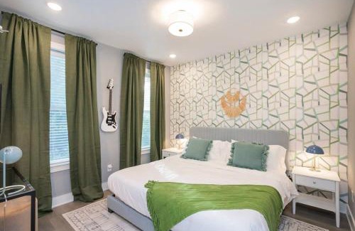 East Nashville House | 3 King Beds in Hip East Nash Home 1 Mile to DWNTN