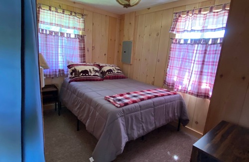 Presque Isle Resort | 3 lakefront Cottages Private beach,yard &dock. Special 20%off Aug 17 - Aug 24