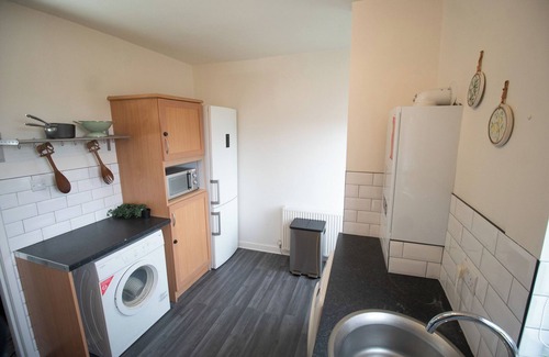 Galashiels House | 3 Large Bedroom Ground Floor