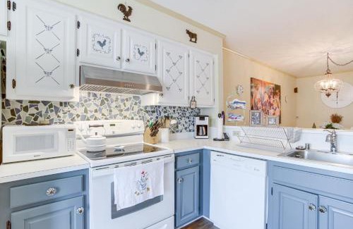 Frankford House | 3 Mi to Bethany Beach Coastal Gem with Pool Access