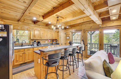 Screamer Mountain Cabin | 3 Mi to Dtwn Clayton: Cabin w/Trail Access!