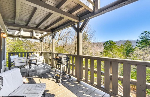 Screamer Mountain House | 3 Mi to Dtwn Clayton Cabin with Trail Access!