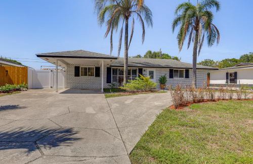 Hunt Club House | 3 Mi to Dtwn Pet-Friendly Palm Beach Gardens Home