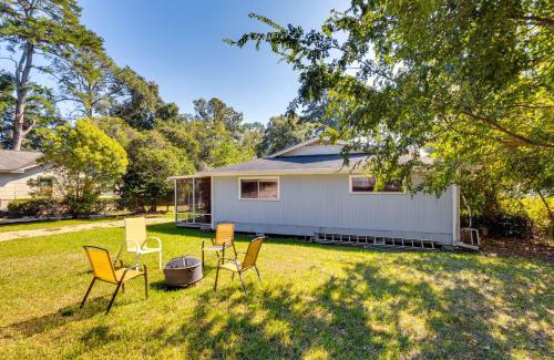 Glenview-Pinegrove House | 3 Mi to FSU Home with Private Yard in Tallahassee