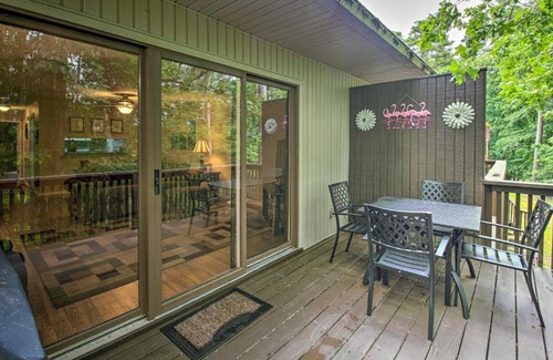 Hot Springs Village House | 3 Mi to Golf Hot Springs Village Retreat with Deck