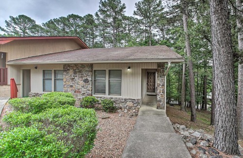 Hot Springs Village House | 3 Mi to Golf Hot Springs Village Retreat with Deck