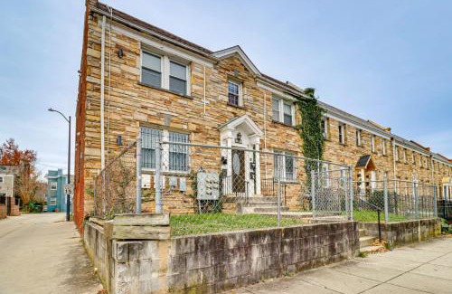 Trinidad Apartment | 3 Mi to National Mall DC Apt with Fenced Yard