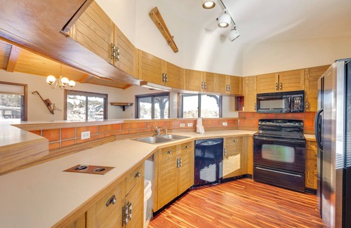 Estes Park House | 3 Mi to Rocky Mtn National Park: Estes Park Cabin!