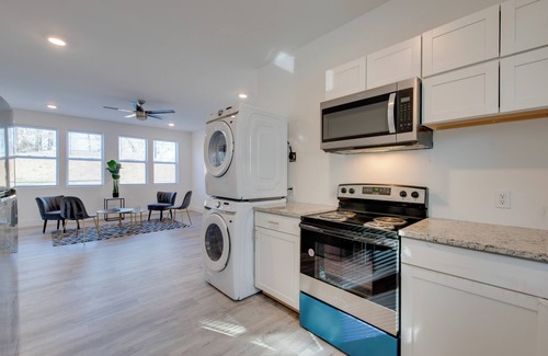 Mableton Apartment | 3 Mi to Six Flags: Apartment in Metro Atlanta