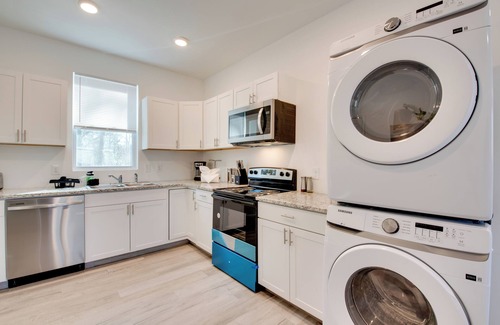 Austell Apartment | 3 Mi to Six Flags: Atlanta Area Apartment
