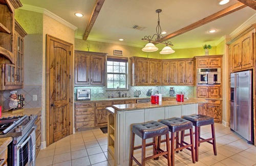 Weston House | < 3 Mi to Texas Tulips: Pilot Point Home w/Patio