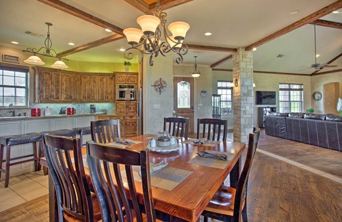 Weston House | < 3 Mi to Texas Tulips: Pilot Point Home w/Patio