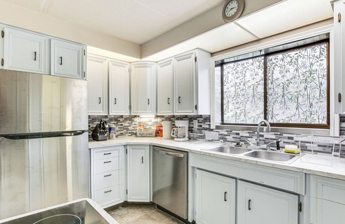 Springfield House | < 3 Mi to UO Campus: Pet-Friendly Springfield Home