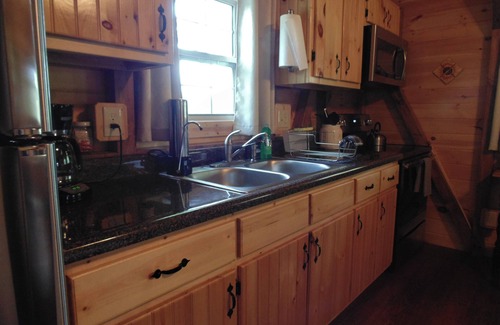 Asheville House | 3 Mile Cabin - Cozy Cabin 3 Miles from Downtown, Views, Hot Tub