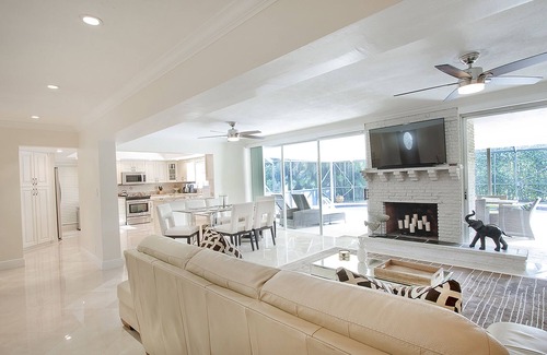 Boca Raton House | 3 Miles to Beach* East Boca Free WIFI* Screened-in Heated Pool* Sleeps up to 6*