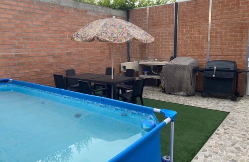El Cerrito House | 3 minutes from the main park of Santa Elena Cerrito and 15 minutes walking distance from the main park of Santa Elena Cerrito.