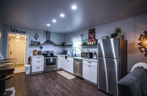 Guntersville House | 3 Minutes from local boat ramp, GREAT for fishermen or buisness
