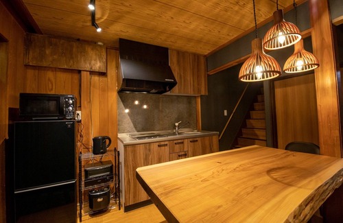 Nishinari House | 3 minutes walk from subway station 2 showers and 2 toilets 5 minutes by Namba train - MON Kishizato Sakura Rezort/Osaka Ōsaka