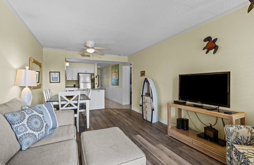 Atlantic Beach Condo | 3 NIGHT MINIMUM! Gorgeous Ocean Side Condo With A Private Beach Access!