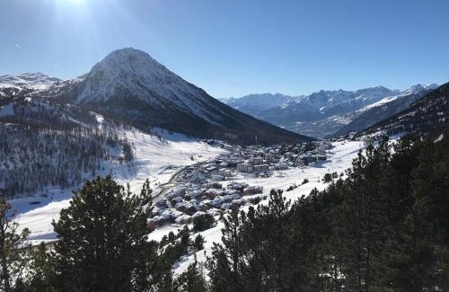 Montgenevre Apartment | 3 pièces confort - 6 pers - Pistes - Wifi - Parking - FR-1-445-6