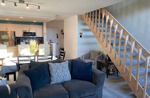 Harbor Springs Condo | 3 pools! Updated bedroom/loft area. Minutes from ski/golf/lakes.