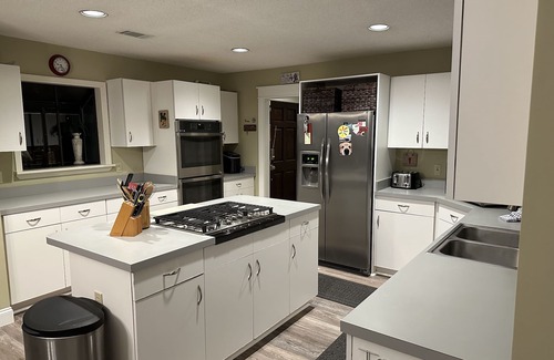 North Forest Beach House | 3 Quail St 4th Row Less than 100 strides to Beach Swim Pool H Spa 4bdr/3bathr