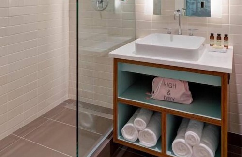 West Fens House | 3 Retro-vibe Units w/ Balcony! Parking, Onsite Pool, Garden! Near Inman Square
