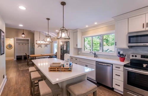 Lawton Woods House | 3 Rice Lane - 3 Bedroom Updated Sea Pines Home | 12 min walk to the beach