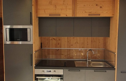 Combloux Apartment | 3-room, 6 pers, near slopes, balcony, parking, baby gear