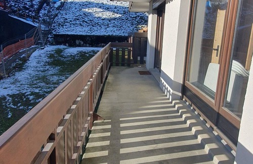 Combloux Apartment | 3-room, 6 pers, near slopes, balcony, parking, baby gear
