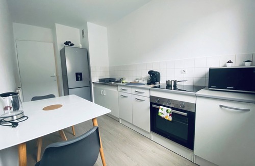 Alfortville Apartment | 3-room 63m2 apartment with free underground parking.