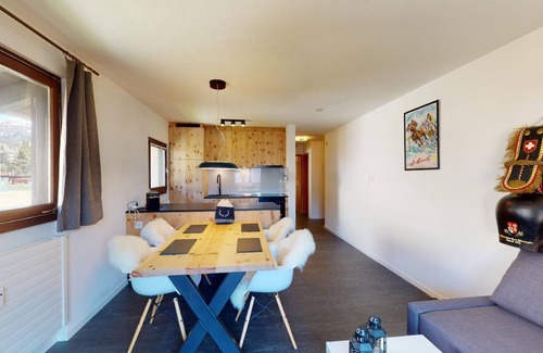 Celerina-Schlarigna Apartment | 3 - room apartment on the 2nd floor, approx.