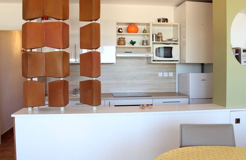 Port-la-Nouvelle Apartment | 3-room apartment with parking, 10m from the beach - sleeps 6