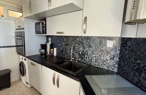 Argeles Plage Apartment | 3-room apartment, beachfront, direct beach access, modern amenities