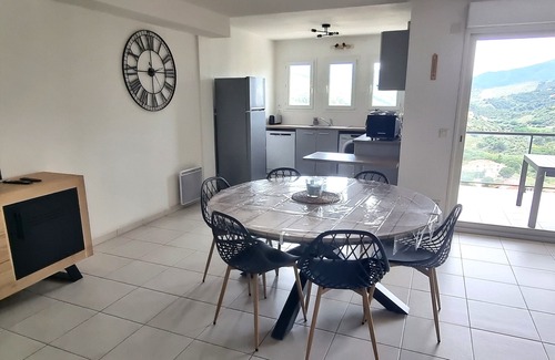 Banyuls-sur-Mer Apartment | 3-Room Apartment with Terrace, Garage and WiFi