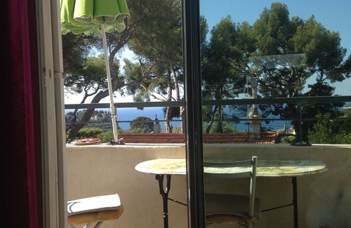 Cassis Apartment | 3-room apartment, beautiful sea view, garage and balcony