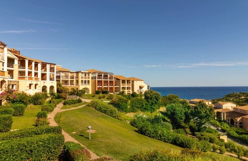 Cap Esterel Apartment | 3-room apartment with terrace, pool, and parking in Saint-Raphaël