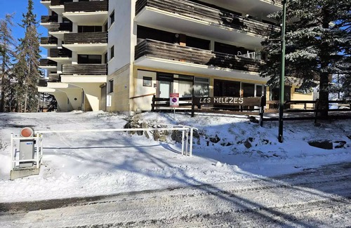 Pra Loup Apartment | 3-room apartment for 8 people, south/southwest facing, with large terrace and magnificent view of the slopes