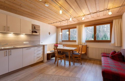 Oberaudorf Apartment | 3-room apartment with two bedrooms and two bathrooms and balcony