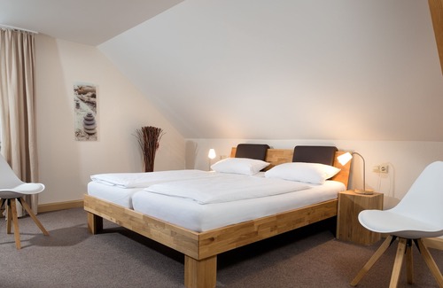 Bitzenhofen Apartment | 3-room country house apartment "Überlingen" 80m²