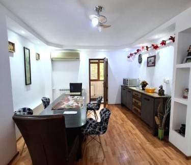Tulcea Apartment | 3-Room Delta Modern Residence