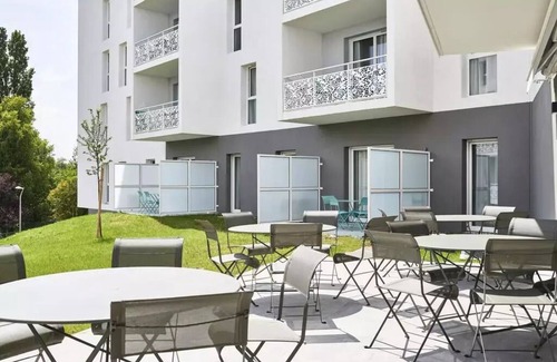 Jonzac Apartment | 3 rooms 6 persons