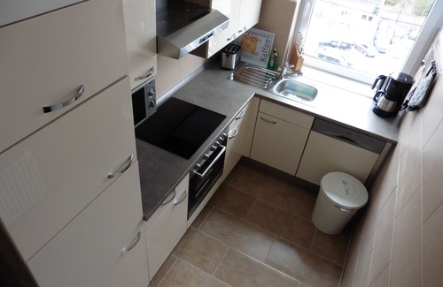 Tempelhof Apartment | 3 rooms, up to 7 persons, luxuriously furnished, "Magnolia"