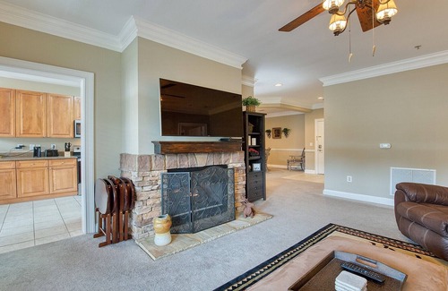 Maggie Valley Condo | 3's a Birdie - 2BR, 2BA Condo Golf & Mountain View