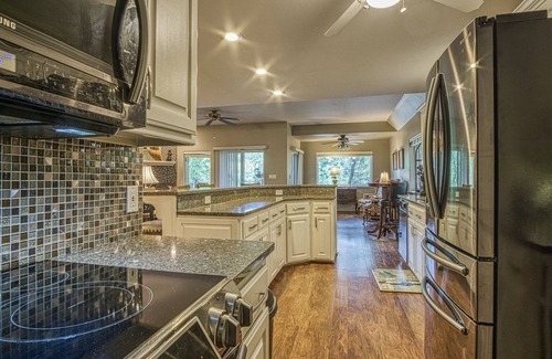 Hot Springs Village House | 3 Sierra Circle - Beautiful Lake DeSoto home with dock and lots of space on two
