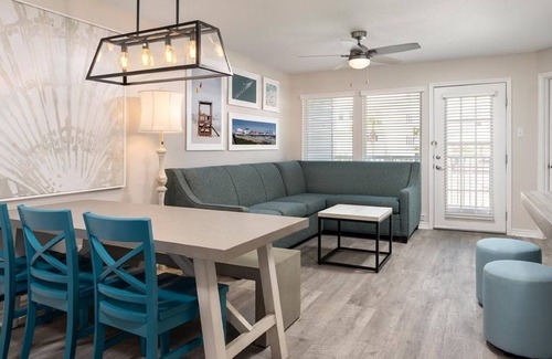 Galveston Hotel | 3 Spacious Villas w/Pool Access + Sports Courts | Close to Beaches
